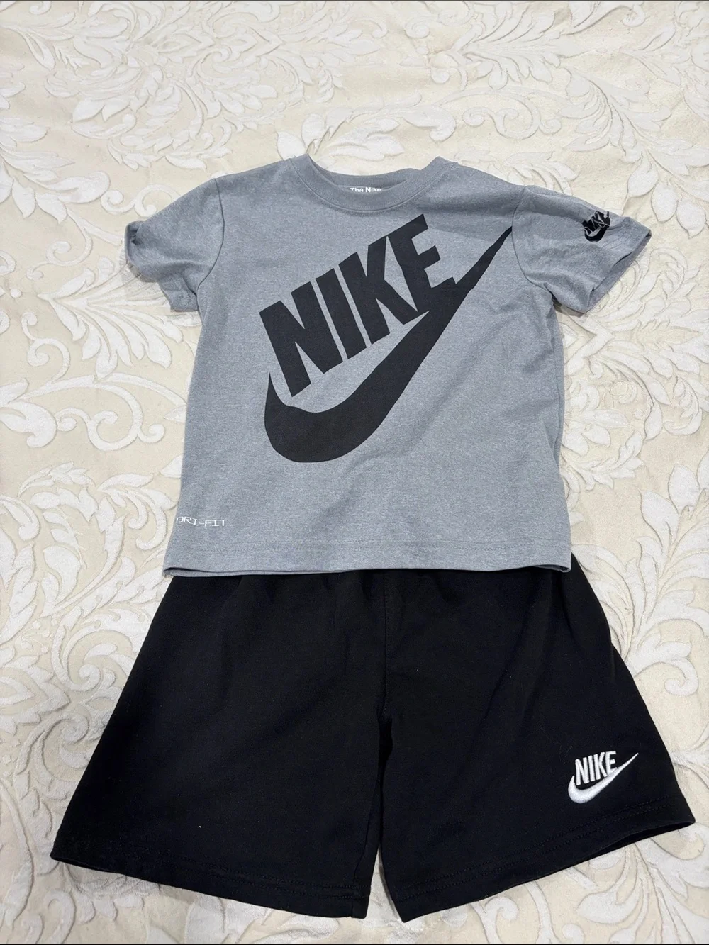 Nike Gray Short Sleeve Tee with Black Logo